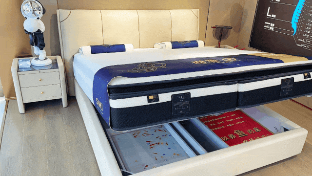 1699869776170761.gif 640-7.gif