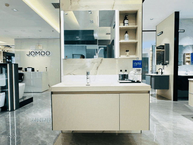 1701747386551973.gif 640-25.gif